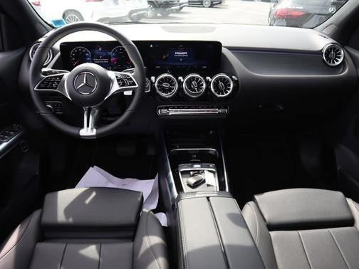 2025 Mercedes-Benz GLA 250 