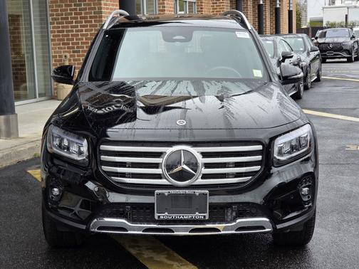 Night Black 2026 Mercedes-Benz GLB 250 4MATIC