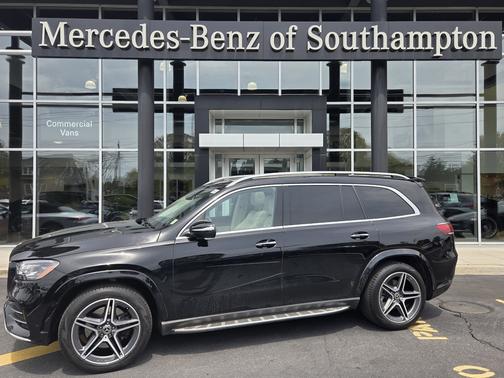 Black 2023 Mercedes-Benz GLS 450