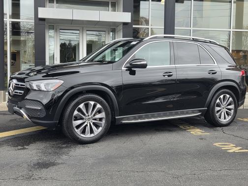 Black 2022 Mercedes-Benz GLE 350