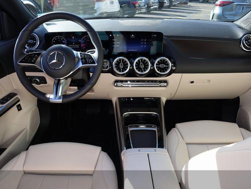 2025 Mercedes-Benz GLA 250 4MATIC