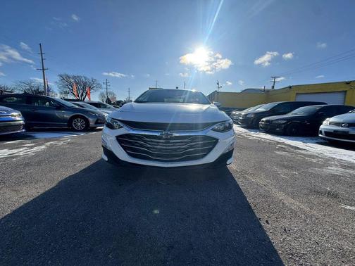 2024 Chevrolet Malibu FWD RS