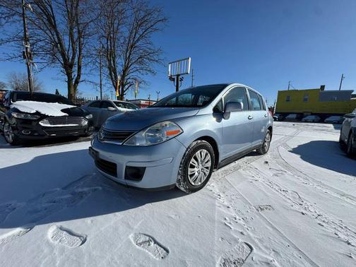 2011 Nissan Versa 1.8 S
