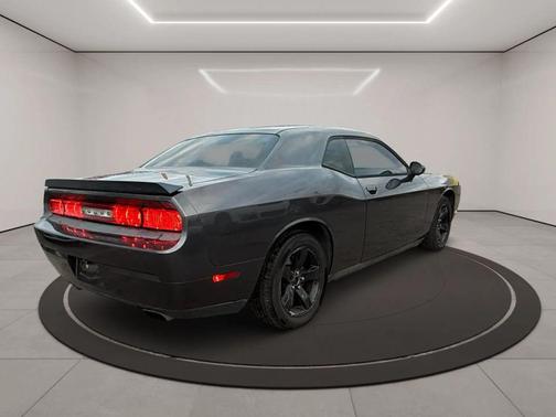 2014 Dodge Challenger SXT