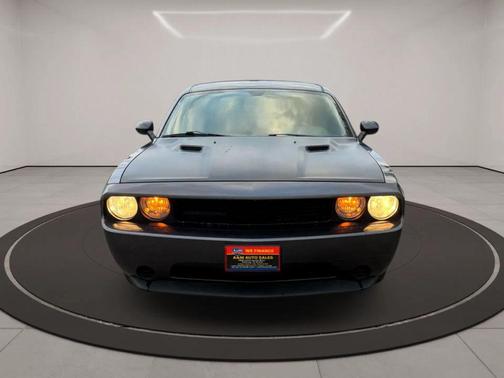 2014 Dodge Challenger SXT