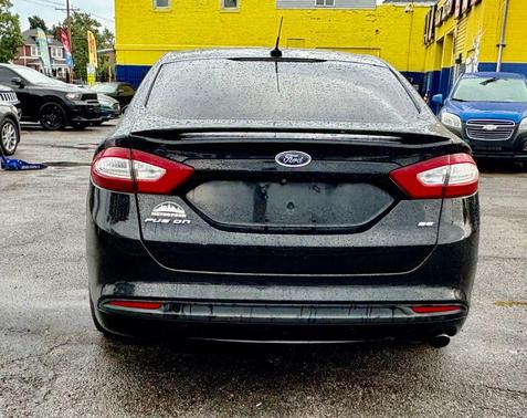 2016 Ford Fusion SE
