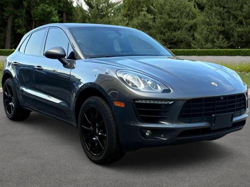 2016 Porsche Macan S