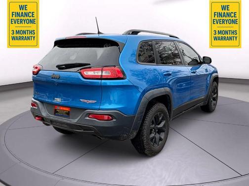 2017 Jeep Cherokee Sport