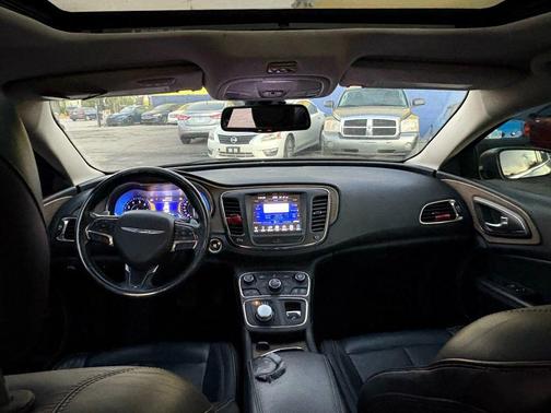 2015 Chrysler 200 C