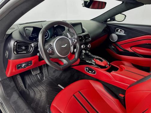 2023 Aston Martin Vantage Roadster