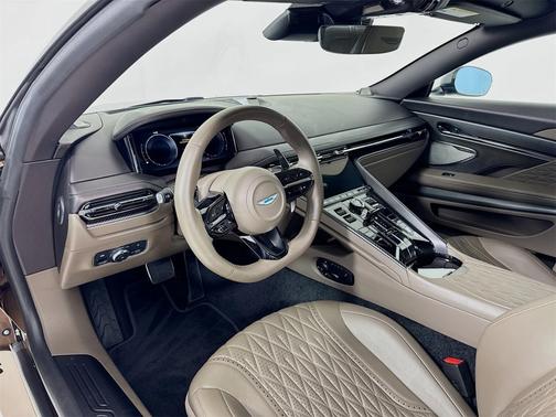 2024 Aston Martin DB12 
