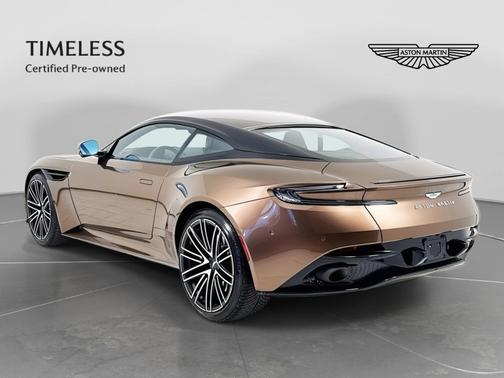 2024 Aston Martin DB12 