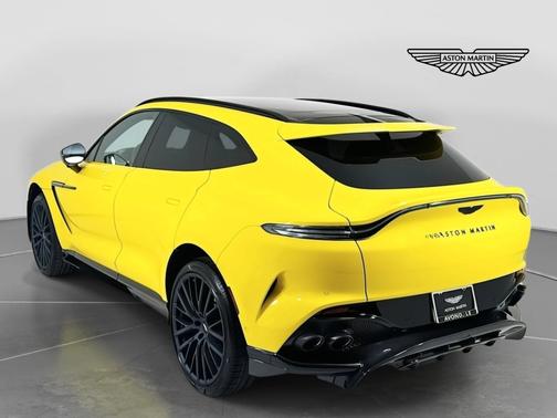 2025 Aston Martin DBX 707 SUV