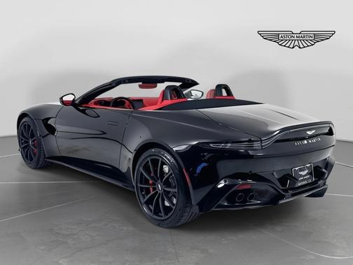 2022 Aston Martin Vantage Roadster