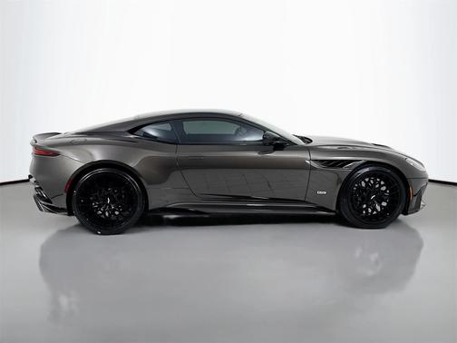 2023 Aston Martin DBS 770 Ultimate Coupe