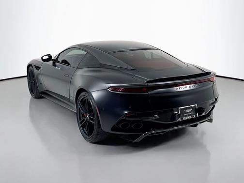 2023 Aston Martin DBS Coupe