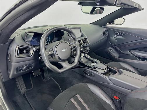 2023 Aston Martin Vantage Roadster