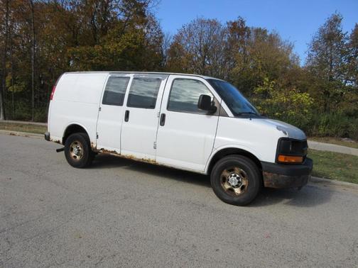 2010 Chevrolet Express 2500 Work Van