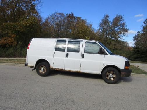 2010 Chevrolet Express 2500 Work Van