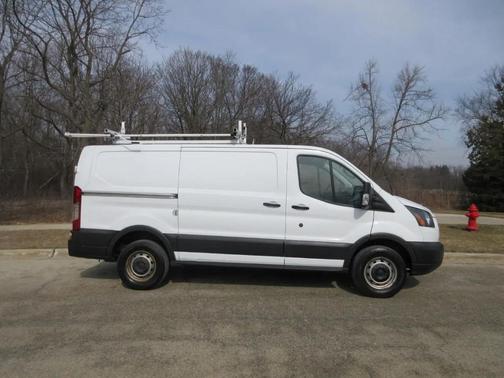 2017 Ford Transit-250 Base