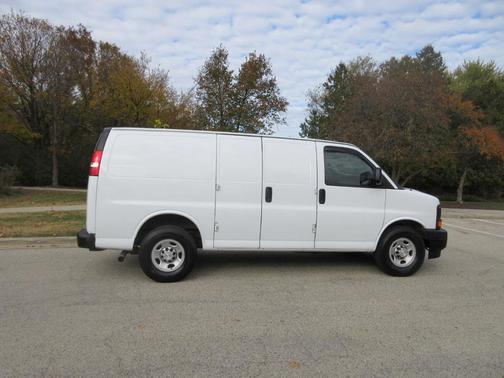 2017 Chevrolet Express 2500 Work Van
