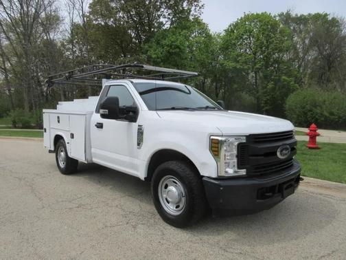 White 2018 Ford F-350 XLT