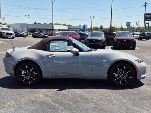 Aero Gray Metallic 2026 Mazda MX-5 Miata Grand Touring