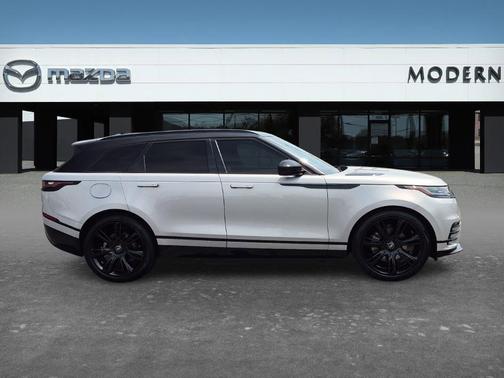 Hakuba Silver 2023 Land Rover Range Rover Velar R-Dynamic S
