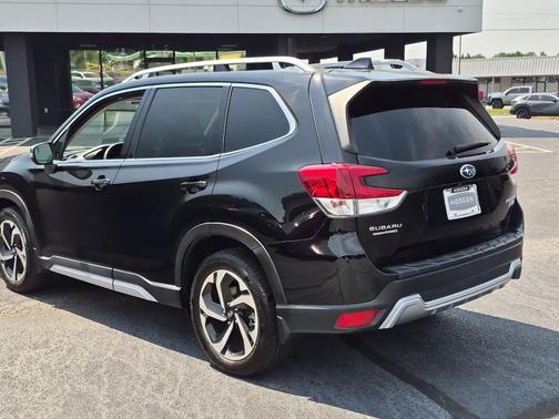 Crystal Black Silica 2022 Subaru Forester Touring