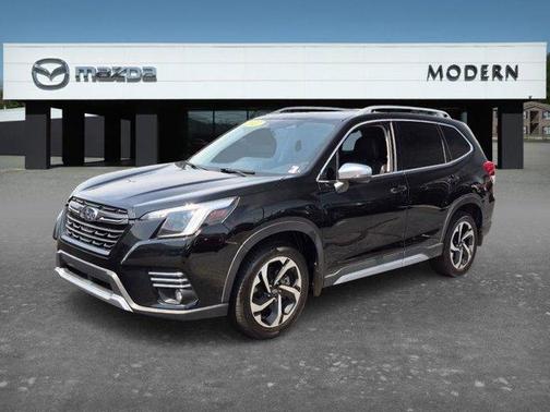Crystal Black Silica 2022 Subaru Forester Touring