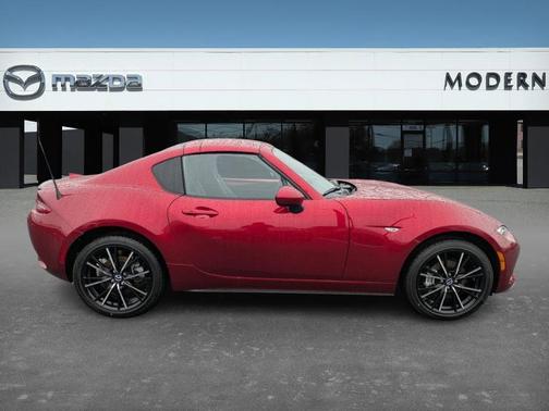 2025 Mazda MX-5 Miata RF Grand Touring