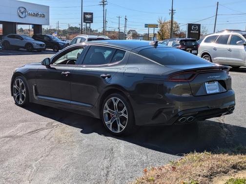 2021 Kia Stinger GT1