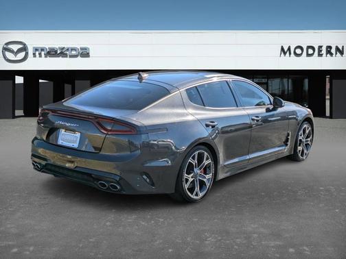 2021 Kia Stinger GT1