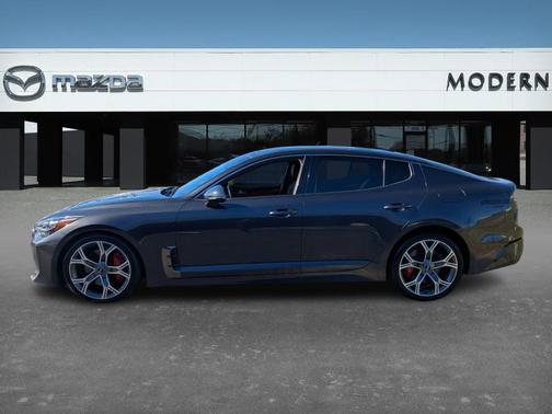 2021 Kia Stinger GT1