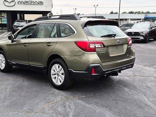 Wilderness Green Metallic 2019 Subaru Outback 2.5i