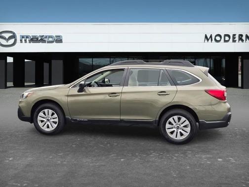 Wilderness Green Metallic 2019 Subaru Outback 2.5i