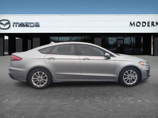 Silver 2020 Ford Fusion SE
