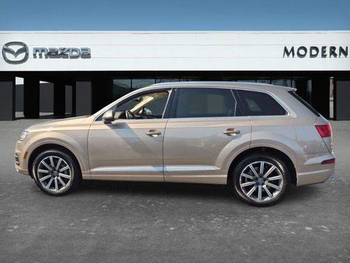 Cobra Beige Metallic 2019 Audi Q7 45 SE Premium Plus