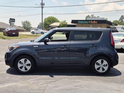 Blue 2016 Kia Soul +