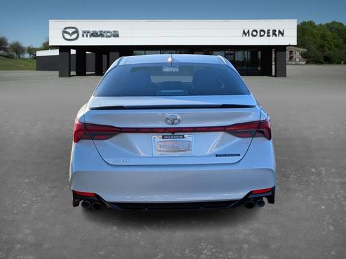 2019 Toyota Avalon XLE Touring