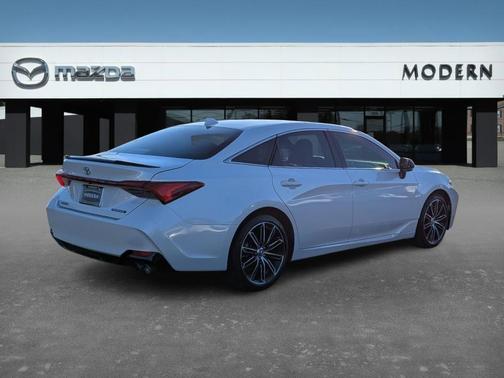 2019 Toyota Avalon XLE Touring