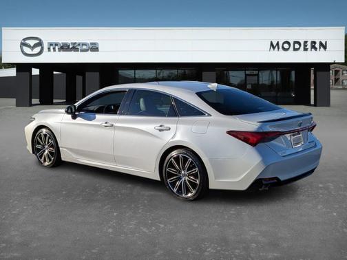 2019 Toyota Avalon XLE Touring