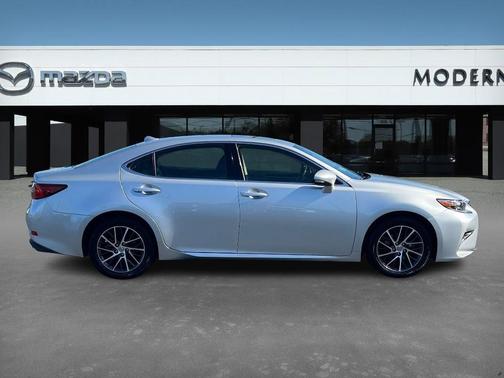 2016 Lexus ES 350 Base