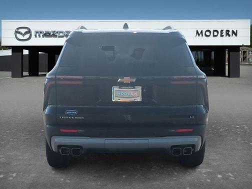 Black 2024 Chevrolet Traverse LT