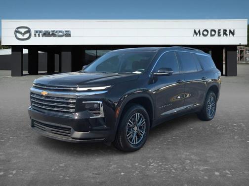 Black 2024 Chevrolet Traverse LT