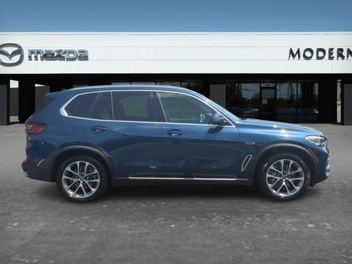 Blue 2022 BMW X5 PHEV xDrive45e
