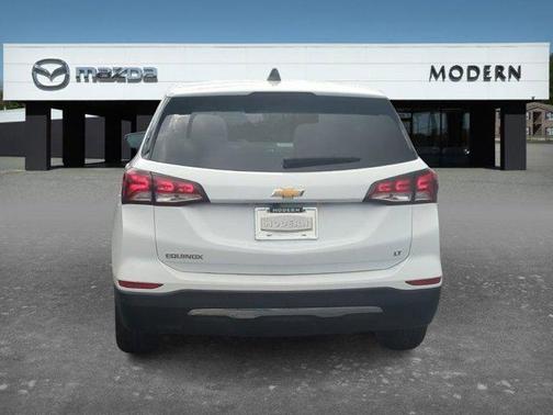 White 2024 Chevrolet Equinox LT