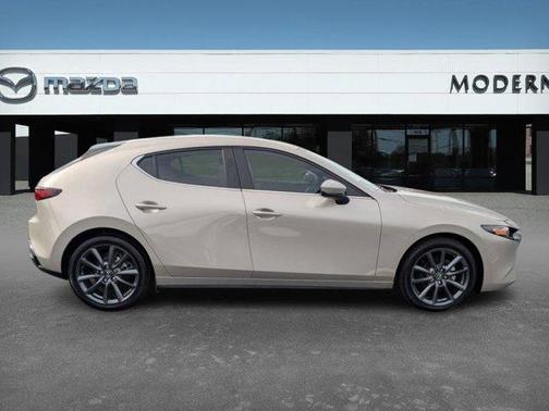 2025 Mazda Mazda3 FWD w/Preferred Package