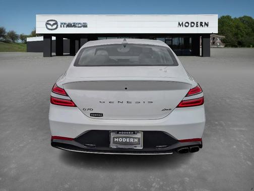 2023 Genesis G70 2.0T