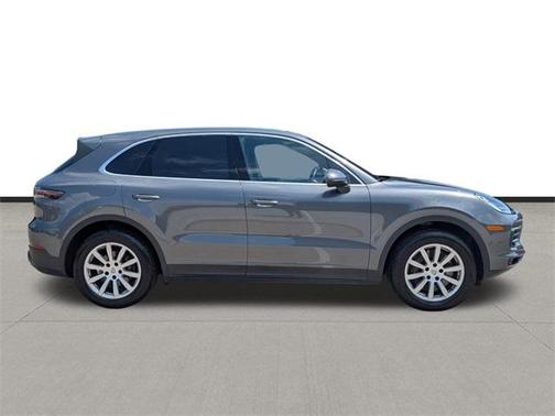 2022 Porsche Cayenne Platinum Edition